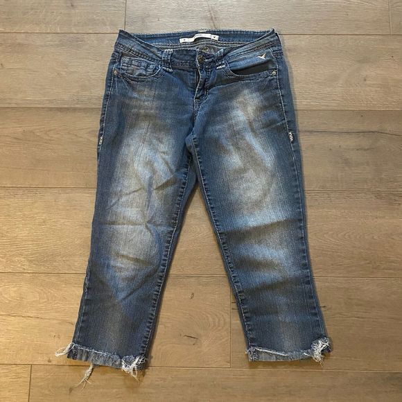 Grane Denim Capri Jeans ~ Sz 5 ~ Blue ~ Low Rise ~ 20" Inseam ~ Distressed - Picture 2 of 6